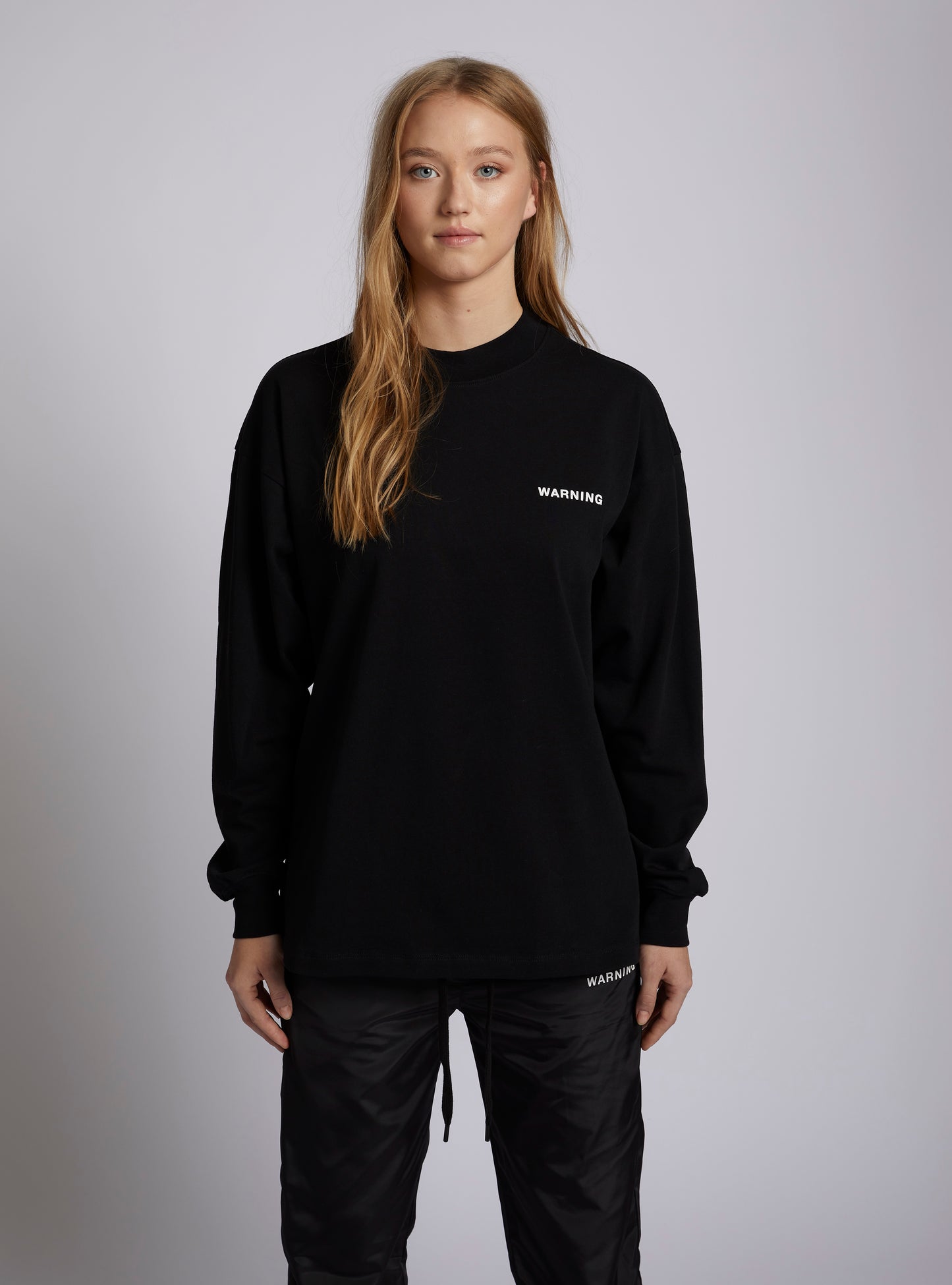 LONGSLEEVE BLACK