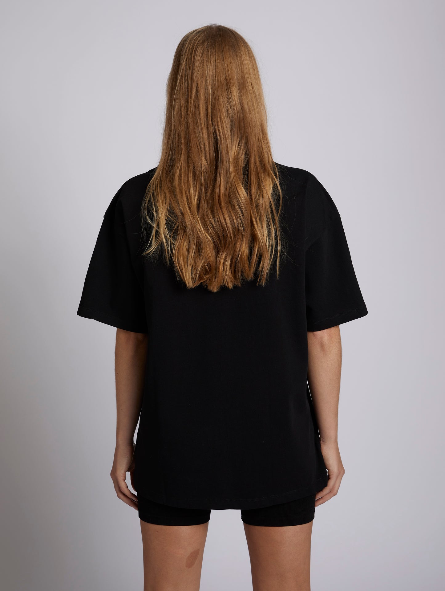 T-SHIRT BLACK