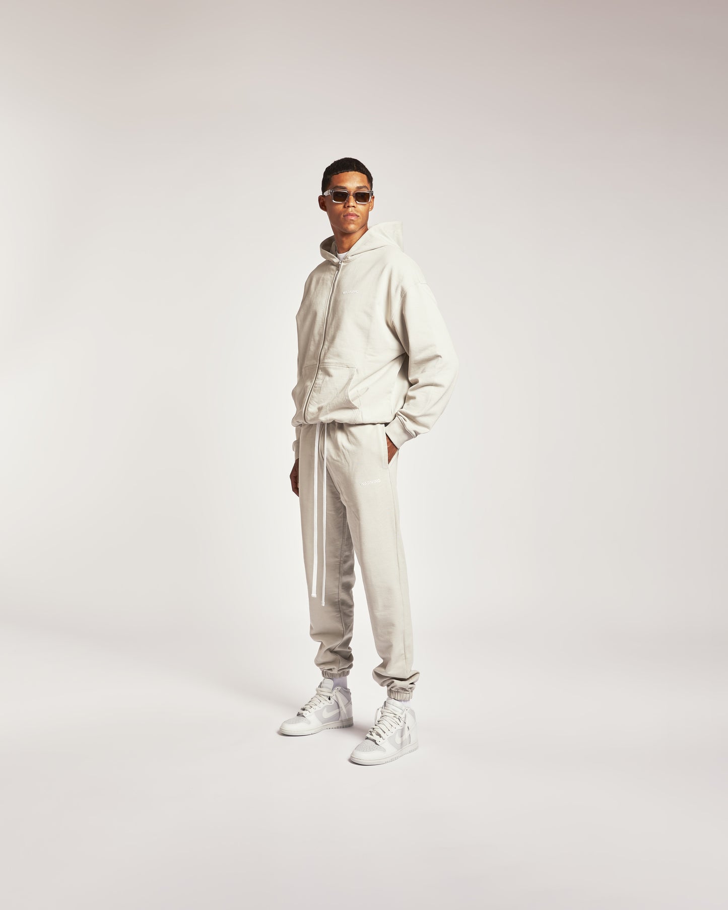 SWEATPANTS GREY